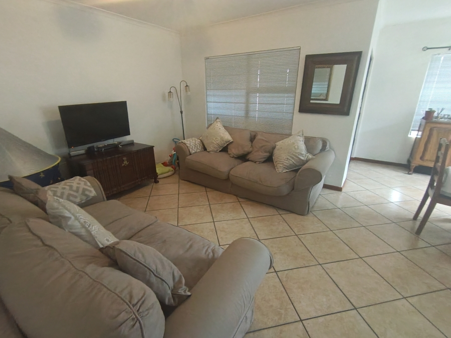 To Let 3 Bedroom Property for Rent in Onverwacht Western Cape